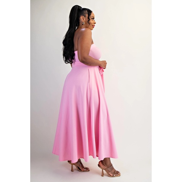 Elegant Strapless Pink Bow Midi Dress – Curvy Fit Party & Wedding Guest Style - Picture 3 of 8